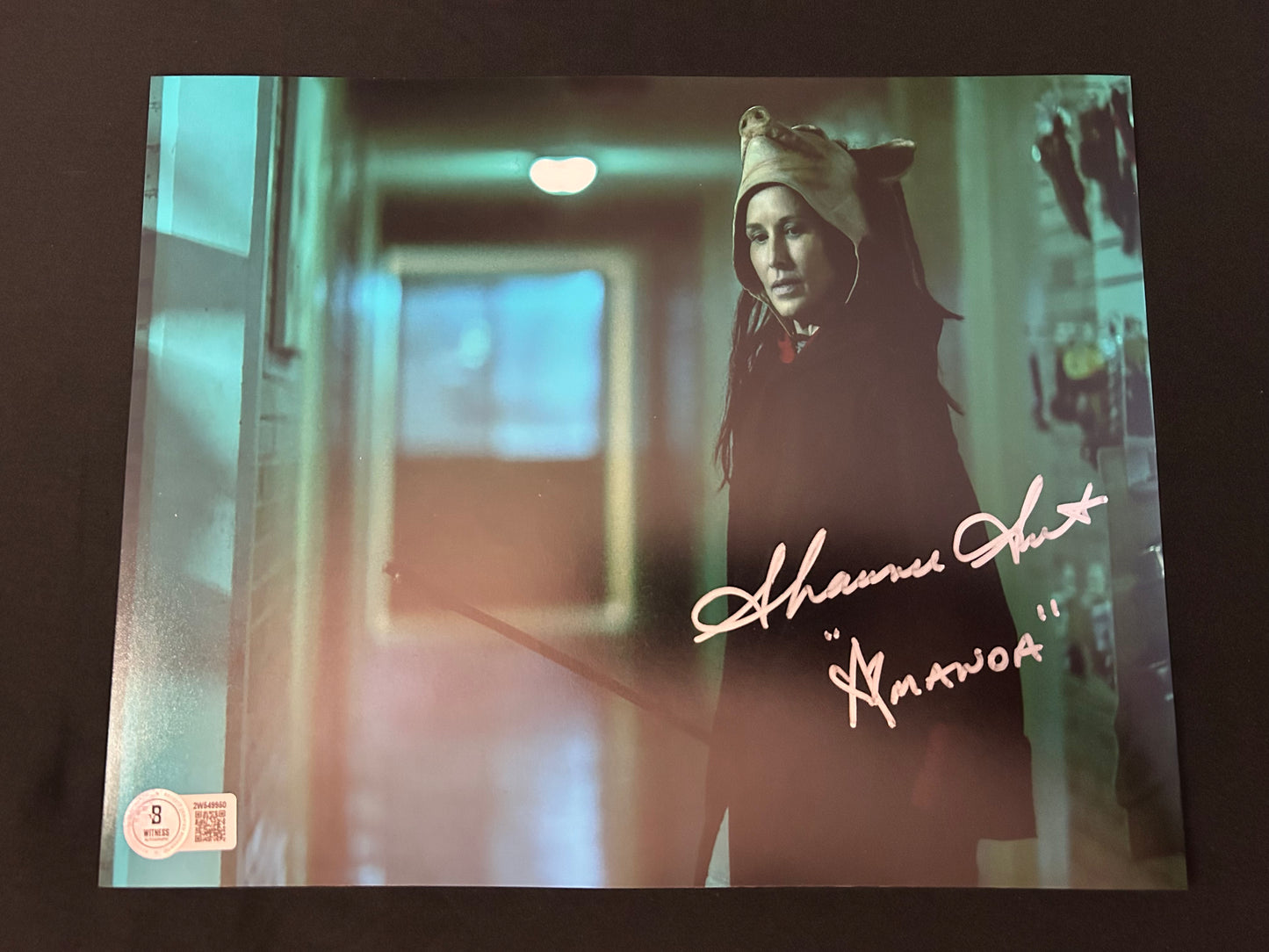 Shawnee Smith signed Saw 8x10 photo (Amanda inscription) W/ Beckett witness COA