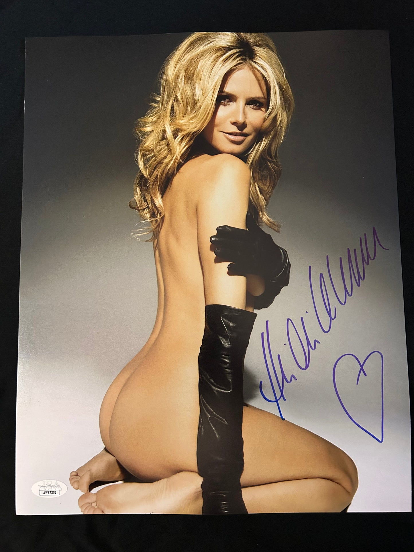 Heidi Klum signed 11x14 photo W/ JSA COA