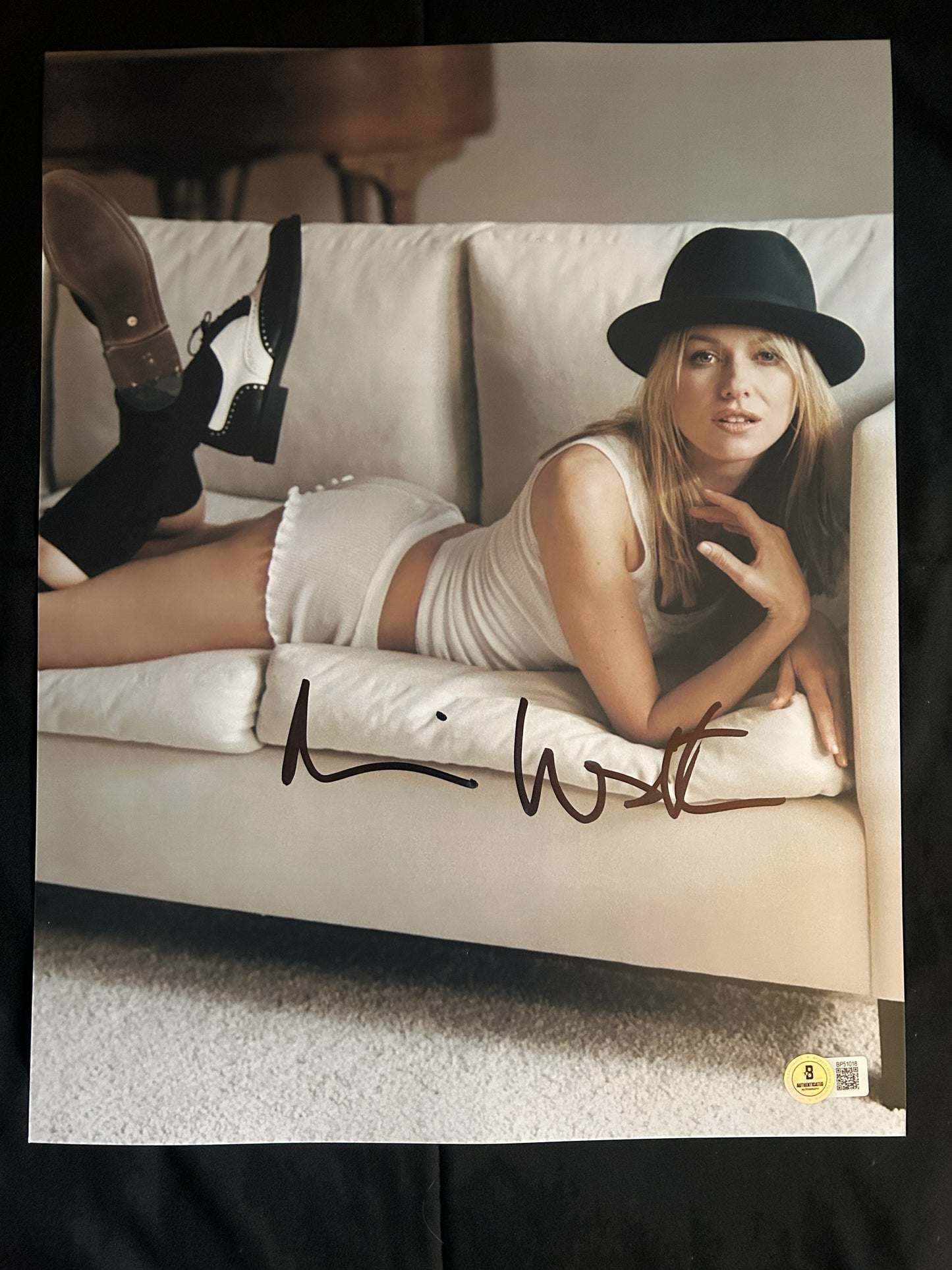 Naomi Watts signed 11x14 photo W/ Beckett COA