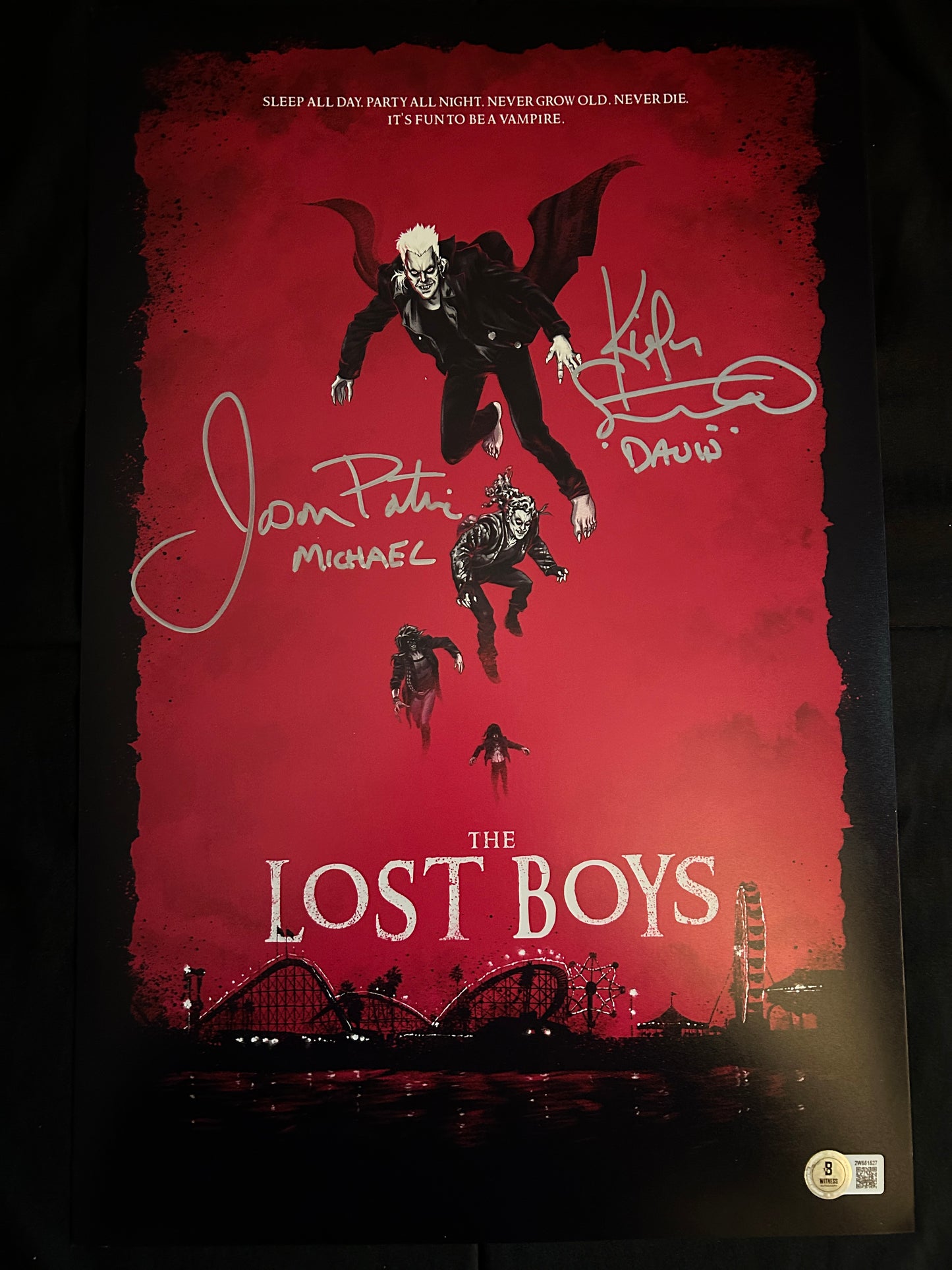 Kiefer Sutherland and Jason Patric signed The Lost Boys 11x17 photo W/Beckett witness COA