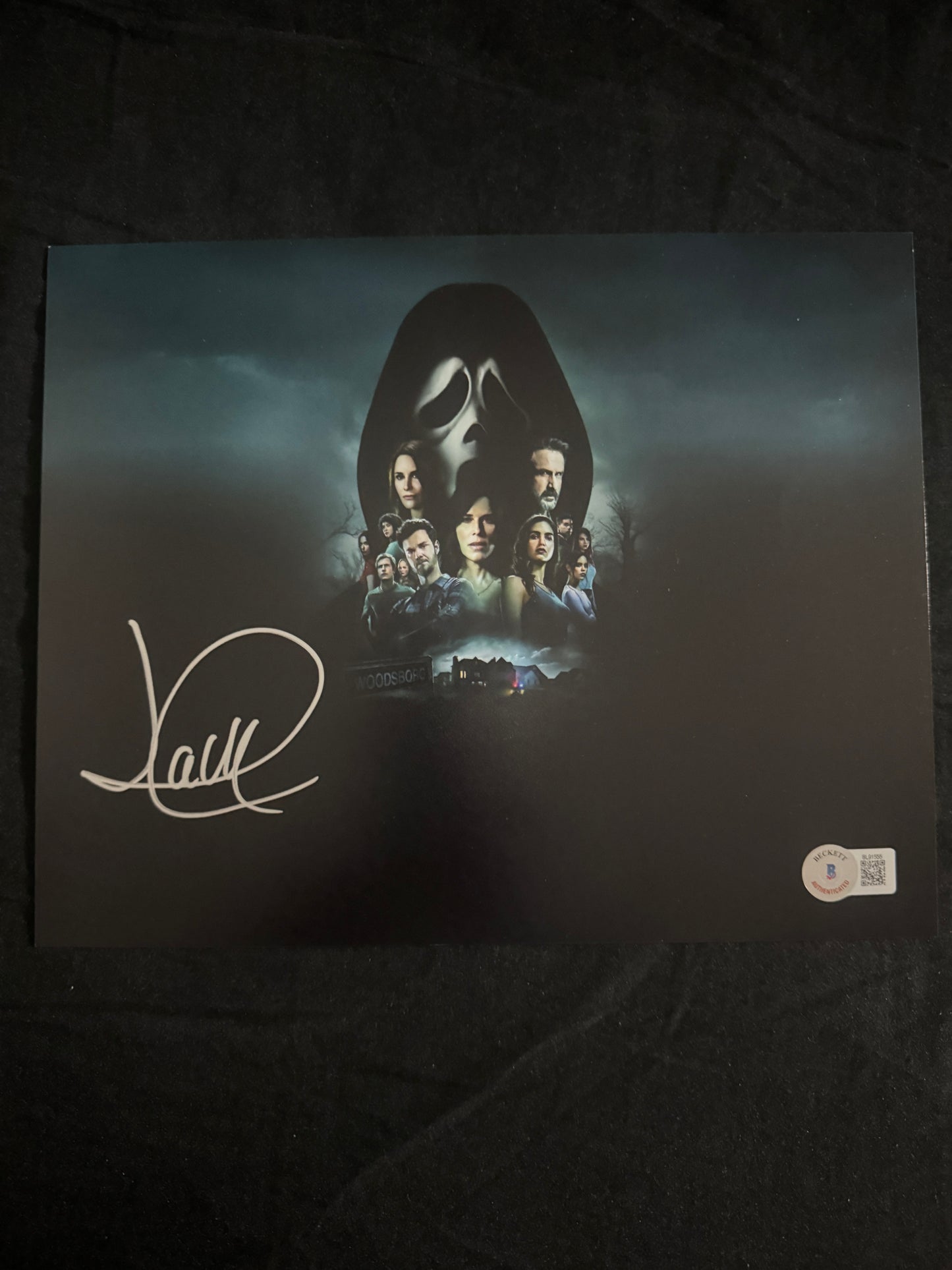 Jack Quaid signed 8X10 Scream photo W/ Beckett COA
