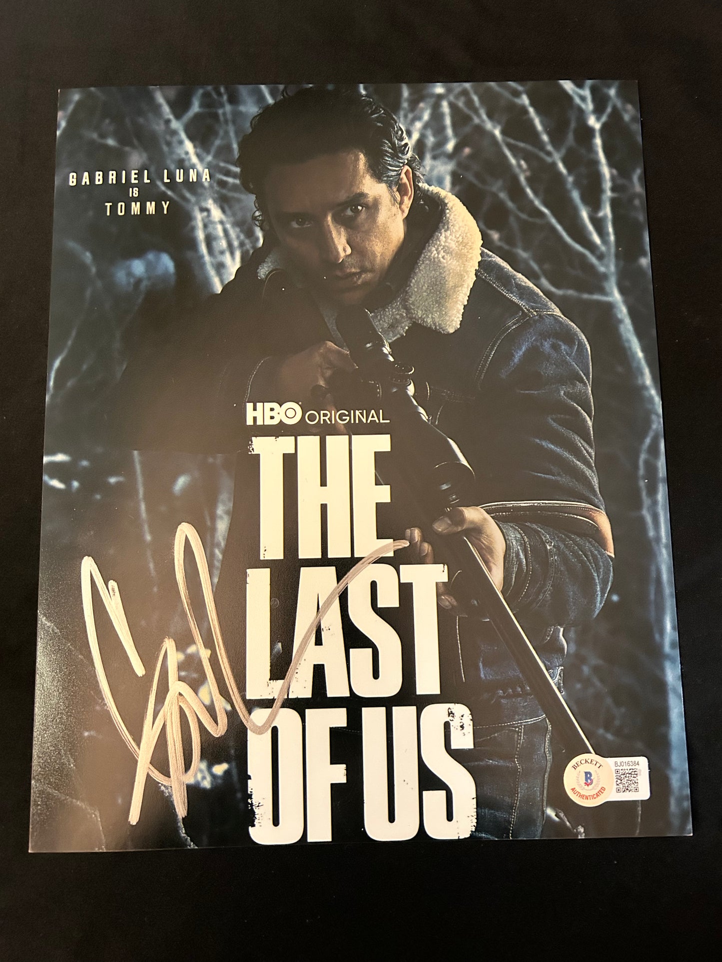 Gabriel Luna The Last of Us signed 8x10 photo W/ Beckett COA
